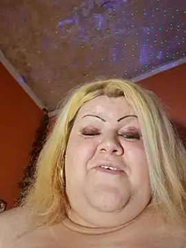 Snapshot of ducicsajsziii chatting on January 9, 2:07 pm ducicsajsziii online show from January 9, 2:07 pm