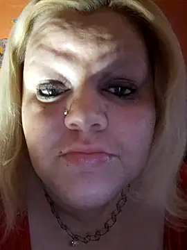 Snapshot of ducicsajsziii chatting on March 15, 1:29 pm ducicsajsziii online show from March 15, 1:29 pm