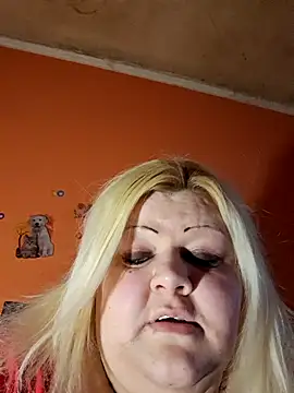 Snapshot of ducicsajsziii chatting on March 18, 12:14 pm ducicsajsziii online show from March 18, 12:14 pm