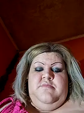 ducicsajsziii online show from February 6, 5:27 pm