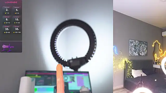 Snapshot of TwilightSparkle_ chatting on February 23, 11:33 am TwilightSparkle online show from February 23, 11:33 am