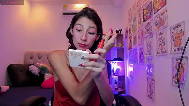 Snapshot of Gorgeous_Team chatting on February 21, 8:05 pm Gorgeous Team online show from February 21, 8:05 pm