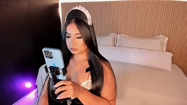 Snapshot of Gaby_Blaze chatting on October 10, 10:09 pm Gaby Blaze online show from October 10, 10:09 pm