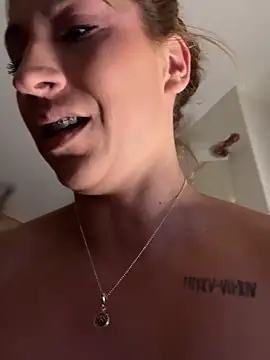 sofiah  online show from February 2, 5:22 pm