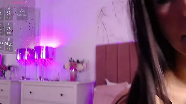 LaraKent online show from November 14, 6:45 am