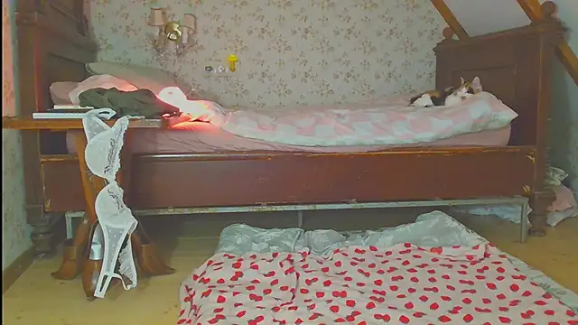 RubyLynxx online show from December 7, 3:19 pm