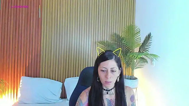 dark gotica online show from October 4, 12:25 pm