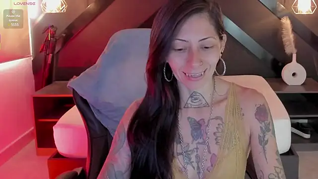 dark gotica online show from February 28, 12:28 pm