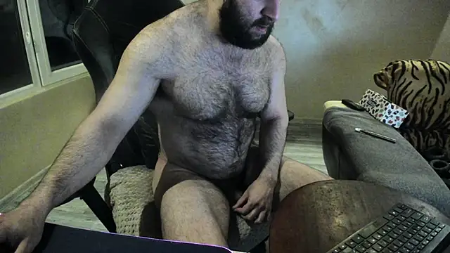 Hugealphabeast online show from March 9, 9:46 pm