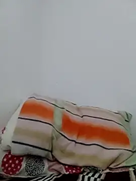 Snapshot of bruna_safadinhaa chatting on June 12, 2:05 pm bruna safadinhaa online show from June 12, 2:05 pm