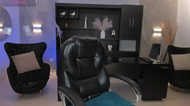 Snapshot of AmyWalker_ chatting on March 16, 10:22 am AmyWalker online show from March 16, 10:22 am