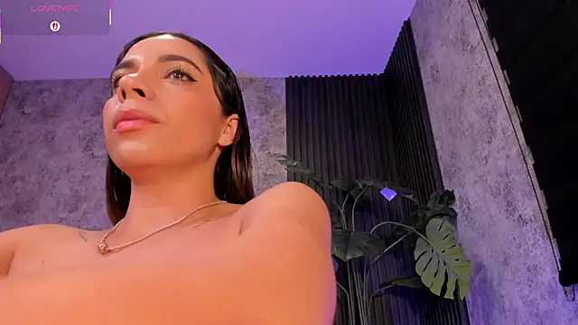 Snapshot of AmyWalker_ chatting on September 13, 9:42 am AmyWalker online show from September 13, 9:42 am