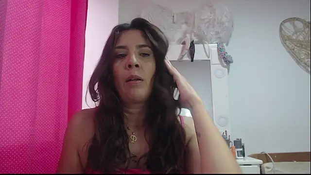 Victoria meester online show from February 3, 2:45 pm