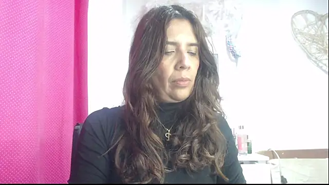 Victoria meester online show from February 6, 10:00 pm