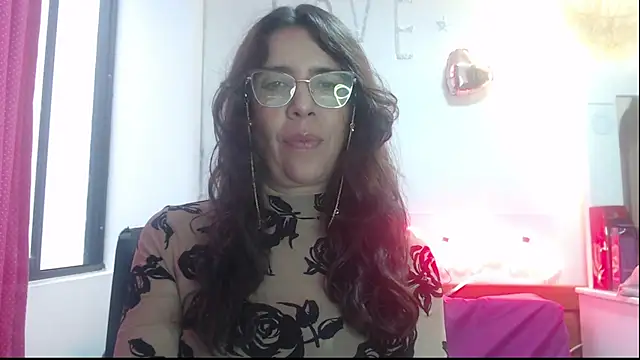 Victoria meester online show from March 18, 9:32 pm