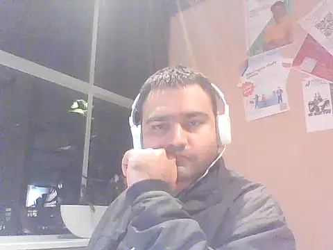 JohnBond009 online show from January 31, 6:47 pm