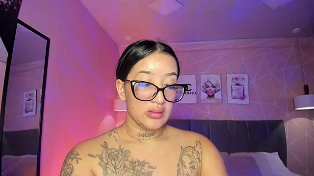 ayshel   online show from December 4, 8:17 pm