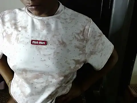 savage laura online show from January 5, 5:49 pm