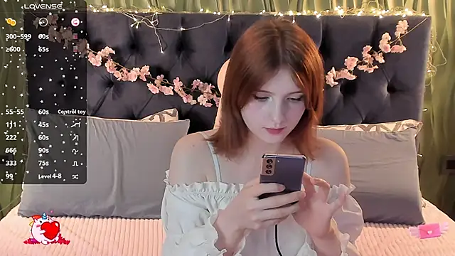 AliceLanley online show from November 19, 11:10 am