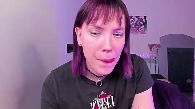 dollmore online show from March 8, 9:40 pm