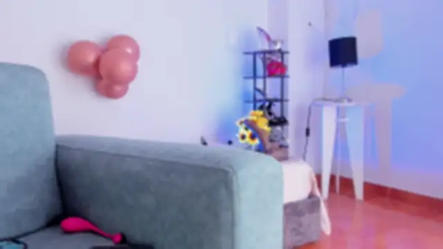 valerycolins online show from November 28, 1:25 pm