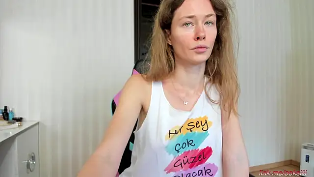 Snapshot of ooksiiii chatting on September 18, 1:02 pm ooksiiii online show from September 18, 1:02 pm