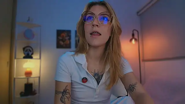 Dakotaa  online show from October 27, 5:00 am