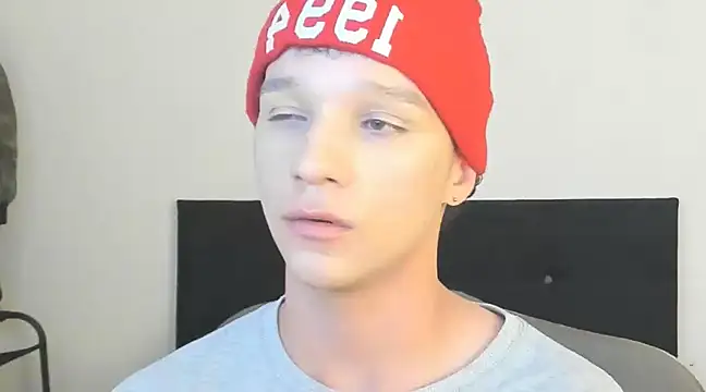 Snapshot of angelcortes chatting on December 19, 11:50 am angelcortes online show from December 19, 11:50 am