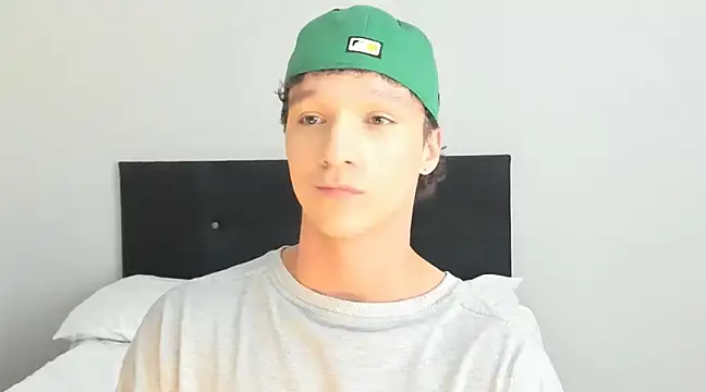 angelcortes online show from February 25, 11:55 pm