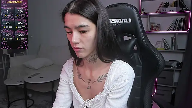 vinkitinkii online show from February 4, 10:00 am