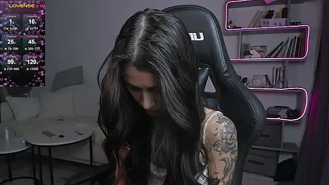 vinkitinkii online show from February 17, 6:42 am