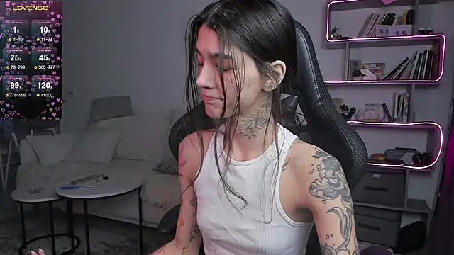 vinkitinkii online show from February 18, 6:37 am