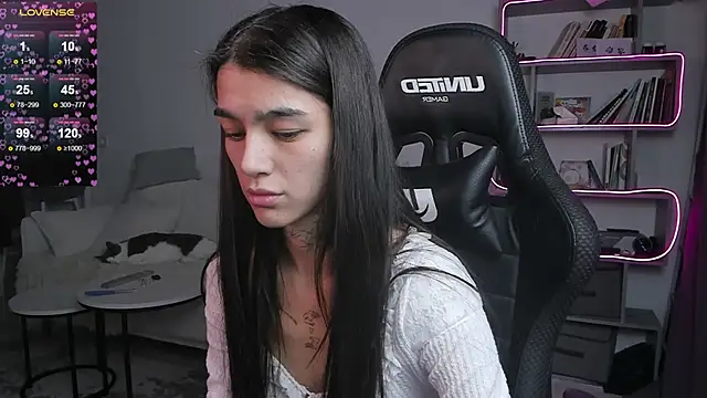 vinkitinkii online show from February 19, 9:39 am