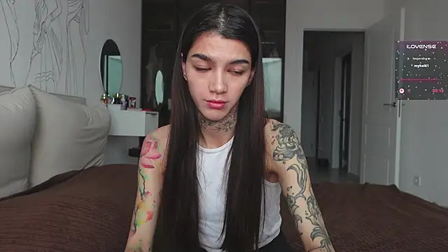 vinkitinkii online show from October 31, 7:31 am