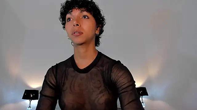 xhenisa  online show from March 15, 8:10 pm