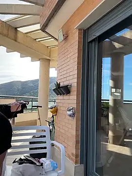 Snapshot of petrouchkaaa_ chatting on October 22, 9:53 am petrouchkaaa online show from October 22, 9:53 am