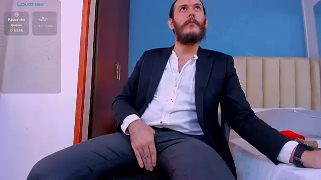 jeanpiere  online show from October 12, 3:11 pm