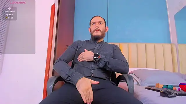 jeanpiere  online show from December 21, 3:35 am