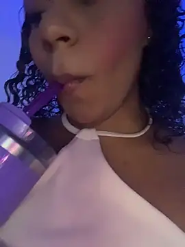 charlotteeruss online show from March 7, 3:25 am