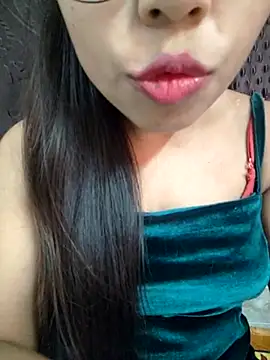 Snapshot of Roshni_98 chatting on March 23, 7:53 am Roshni 98 online show from March 23, 7:53 am