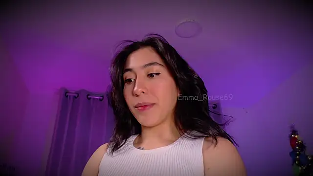 Snapshot of emma_rouse69 chatting on December 23, 10:12 pm emma rouse69 online show from December 23, 10:12 pm