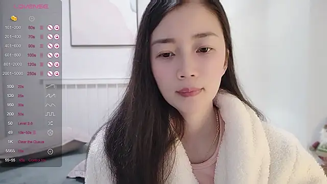 Snapshot of A-xena chatting on December 31, 2:03 pm A-xena online show from December 31, 2:03 pm