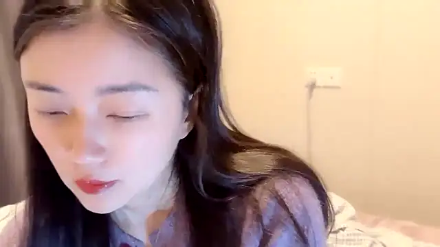 Snapshot of A-xena chatting on March 23, 2:15 am A-xena online show from March 23, 2:15 am