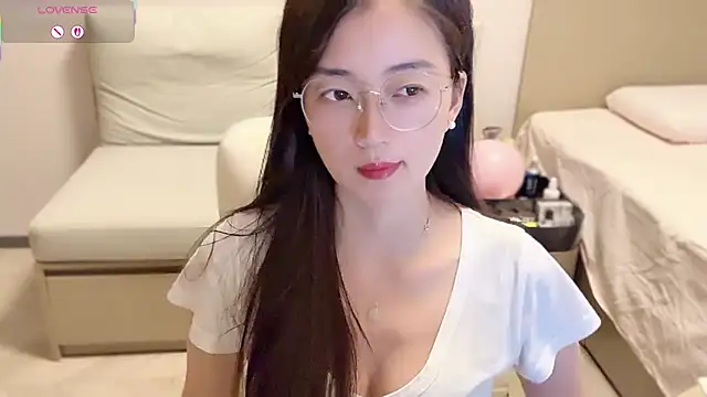 Snapshot of A-xena chatting on September 24, 2:31 pm A-xena online show from September 24, 2:31 pm