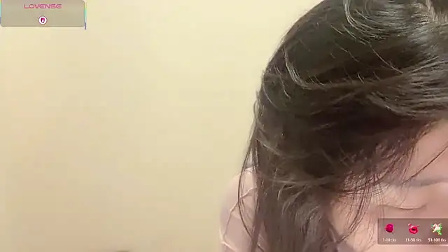 A-xena online show from December 20, 3:13 am