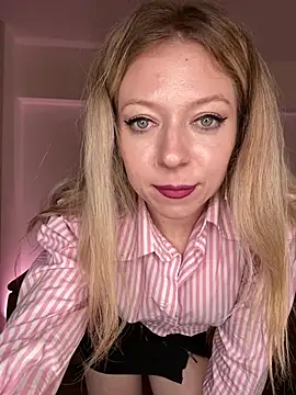 Snapshot of KatyaFantasy chatting on January 15, 1:43 am KatyaFantasy online show from January 15, 1:43 am