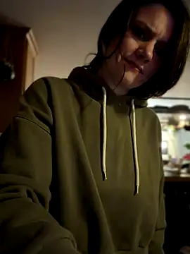 LadyLena1 online show from December 14, 1:11 am