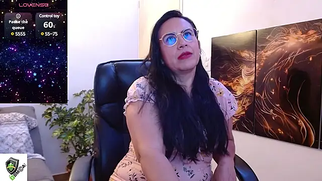 amalia brunette online show from March 6, 10:47 pm