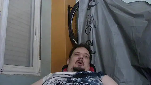 Snapshot of porkorossy chatting on April 27, 9:35 pm porkorossy online show from April 27, 9:35 pm