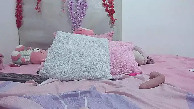 TiiffanyEvans1 online show from March 21, 7:46 pm